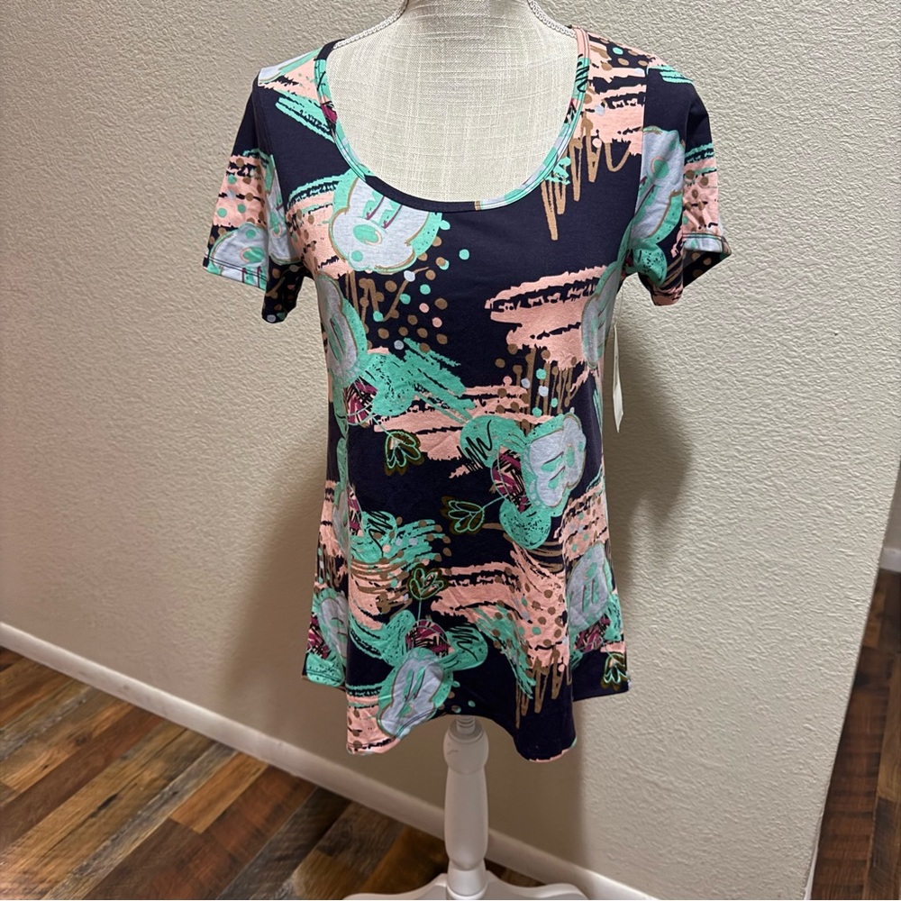 🤠 3/$20 Disney LuLaRoe Classic Top Pink & Green Design - Size XS - NWT